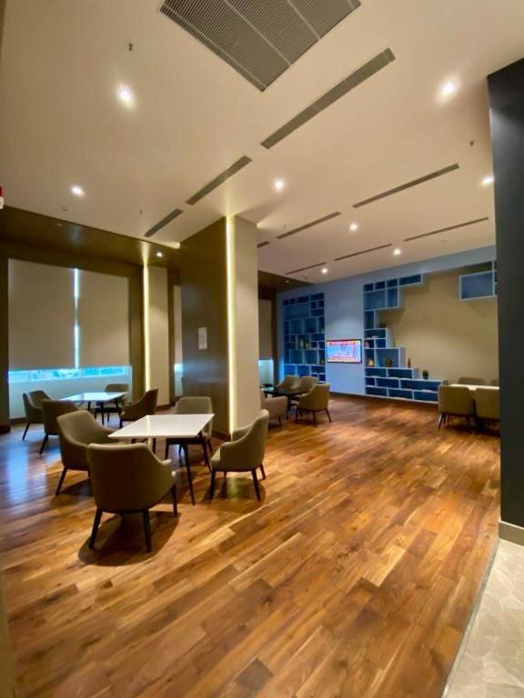 The Grace Residency, Lucknow Hotell Exteriör bild